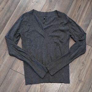 Take Out Gray V-neck Sweater Medium